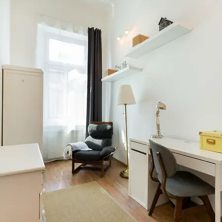 Six Seasons - Andrássy